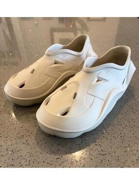 New Balance Fresh Foam X RCVRY Men's Size 11 Cream Bone Slip-On Recovery Shoes